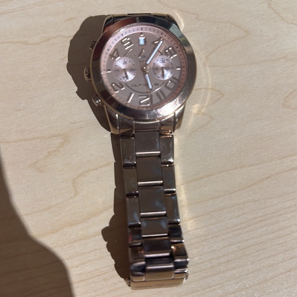 Michael Kors MK5727 Women's Mercer Rose Gold-Tone Stainless Steel Chronograph - Picture 3 of 3